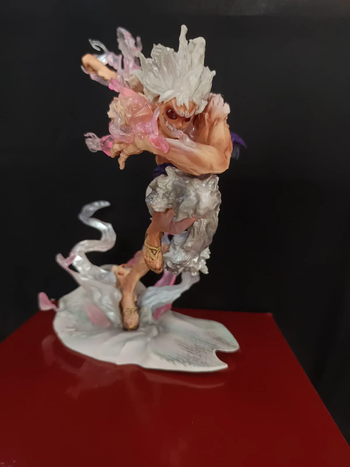 Monkey D. Luffy – Gear 5 (Nika Mode) LED Action Figure - Image 4