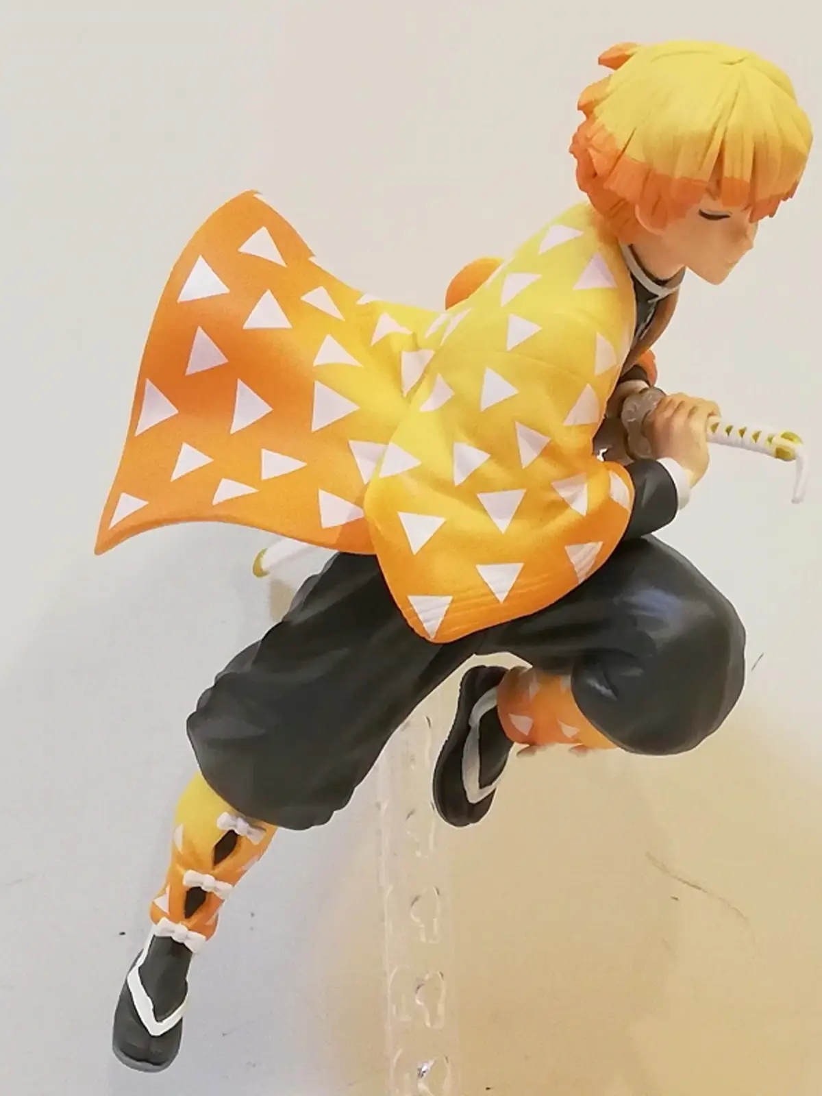 Zenitsu Agatsuma 15 cm Action Figure