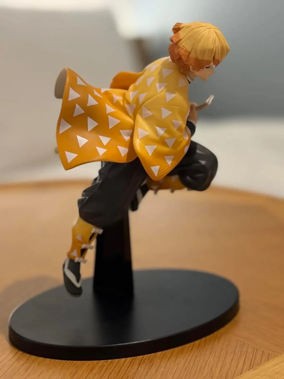 Zenitsu Agatsuma 15 cm Action Figure - Image 3