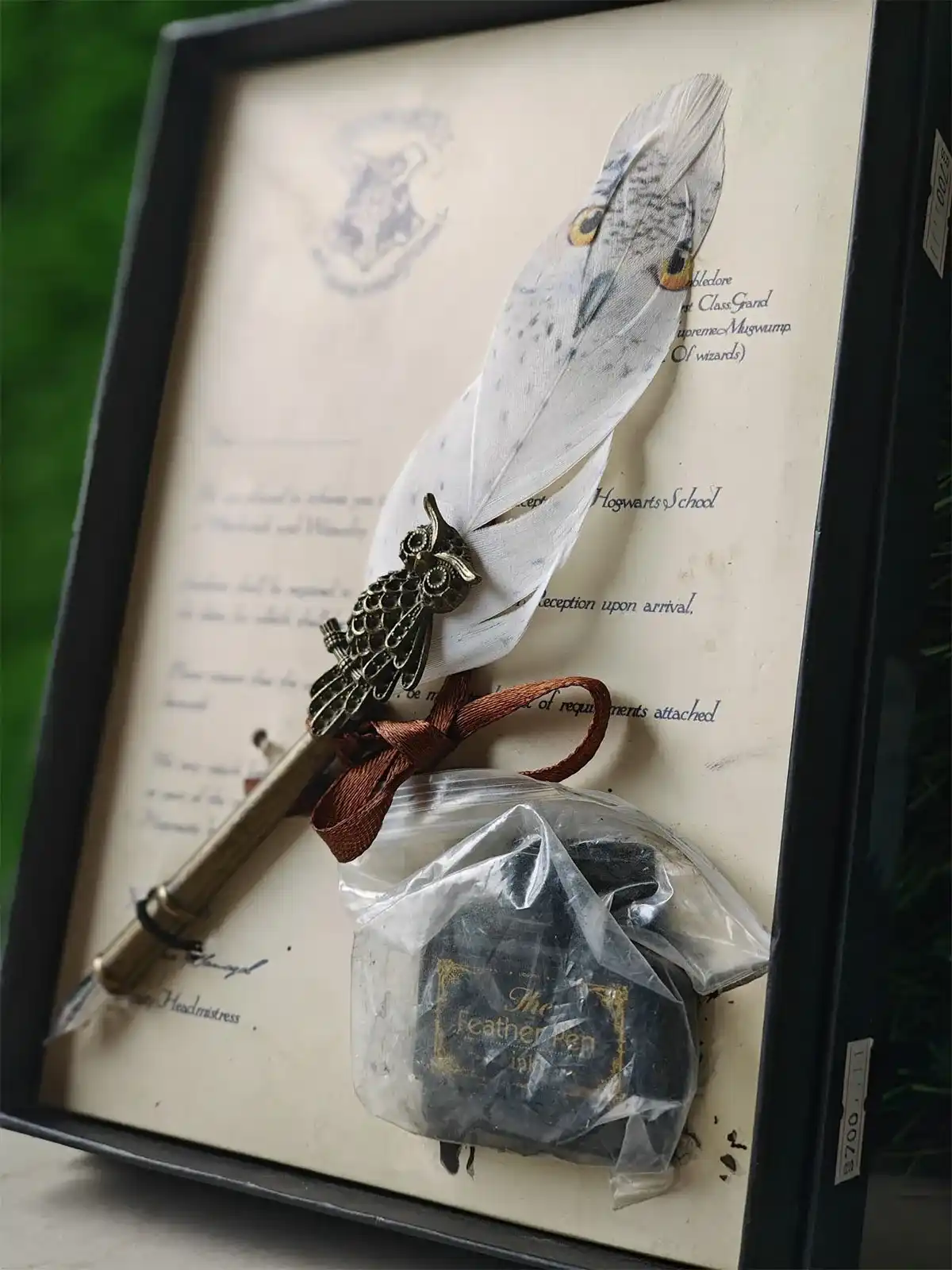 exquisite Harry Potter Feather Quill Pen and Ink Set - Image 2