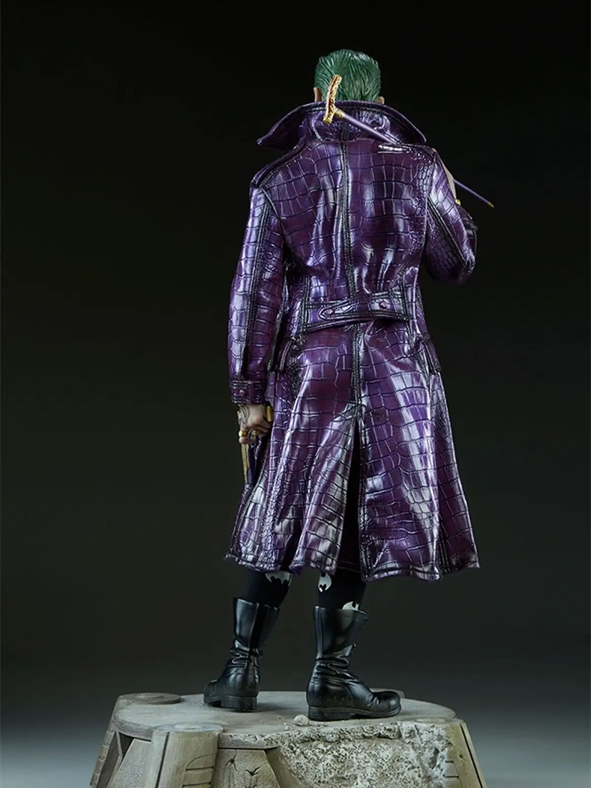 Joker (Suicide Squad) Premium Statue - Image 4