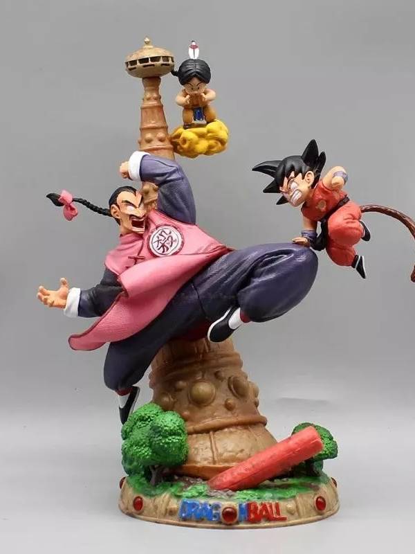 Goku vs. Mercenary Tao "Korin Tower Battle" Statue