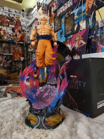 Goku Ultra Instinct Statue