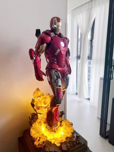 Iron Man Mk7 87cm Statue with Light-Up Base