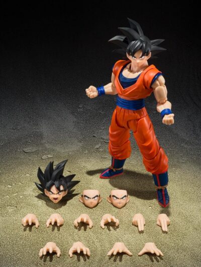 Son Goku Action Figure - Dragon Ball Z Figuarts Style with Interchangeable Parts