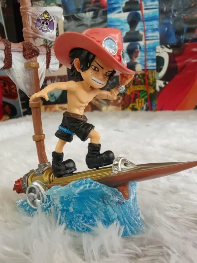 young portgas d. ace figure product photo